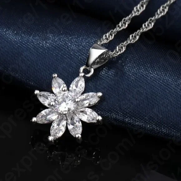 925 Sterling Silver Earrings And Necklace - Picture 3 of 7